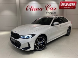 BMW - 330E - 2023/2023 - Branca - R$ 329.990,00