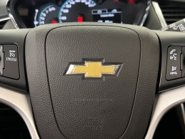 CHEVROLET - TRACKER - 2018/2018 - Prata - R$ 97.990,00