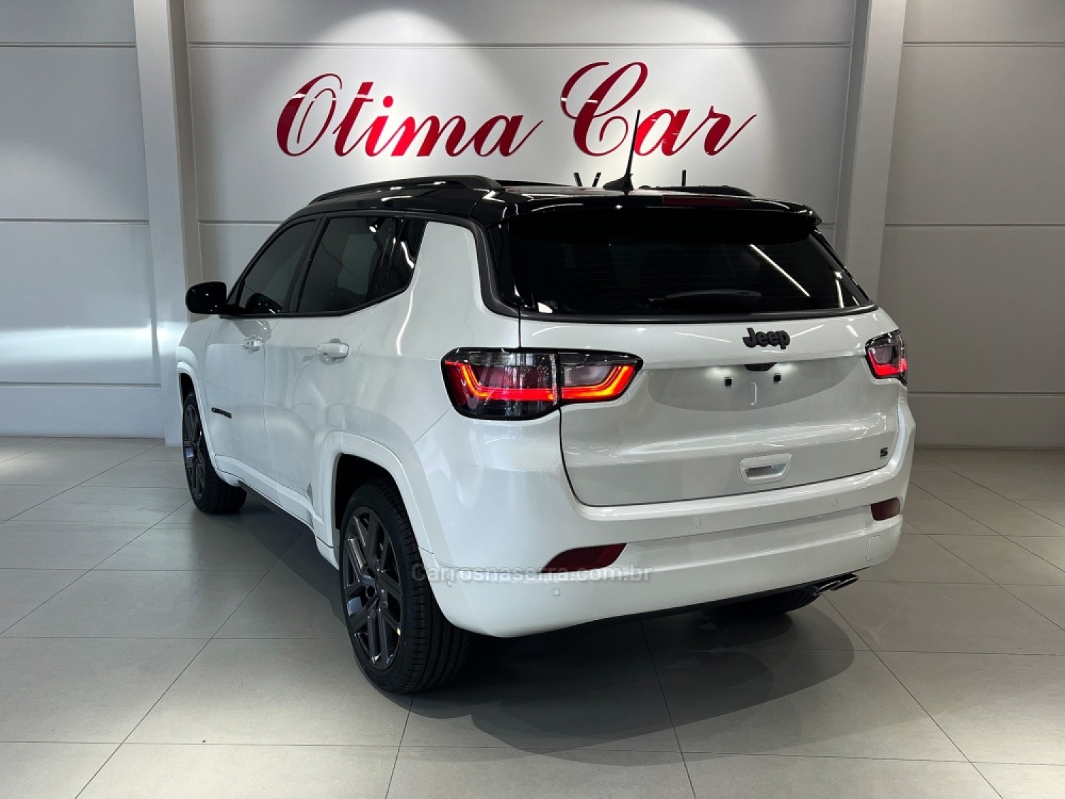 JEEP - COMPASS - 2024/2025 - Branca - R$ 239.990,00