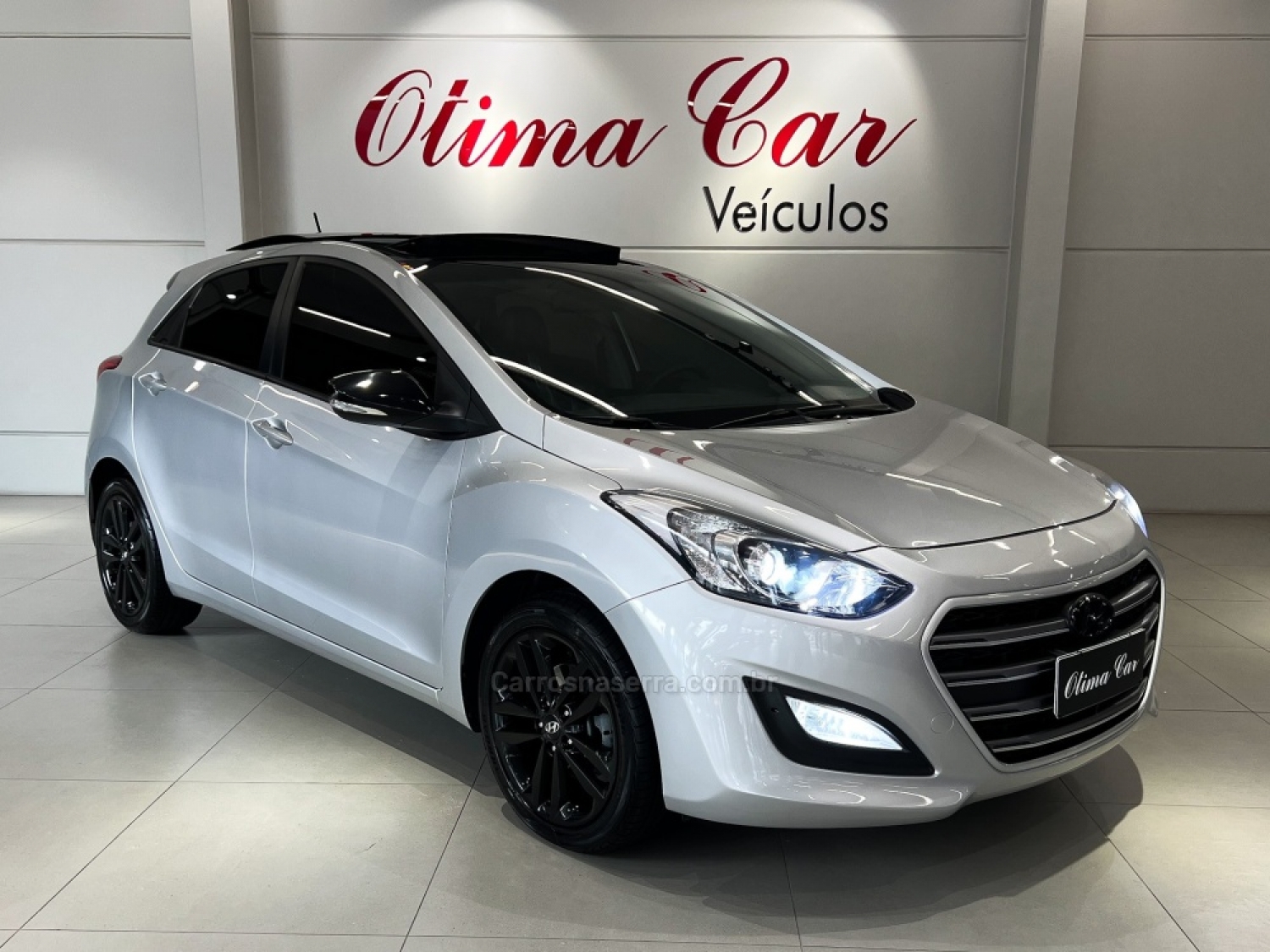 HYUNDAI - I30 - 2015/2016 - Prata - R$ 85.900,00