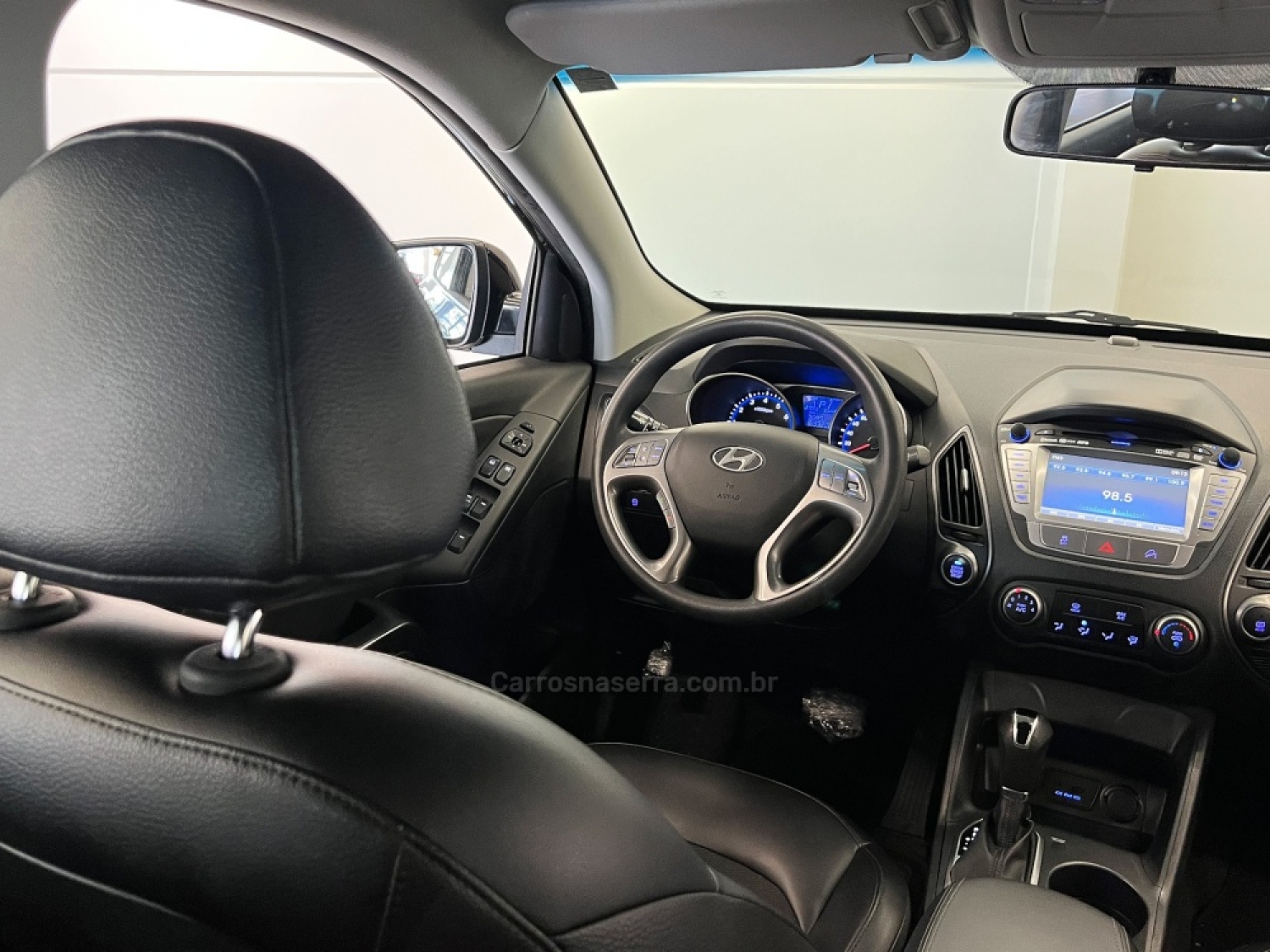 HYUNDAI - IX35 - 2017/2018 - Preta - R$ 89.990,00