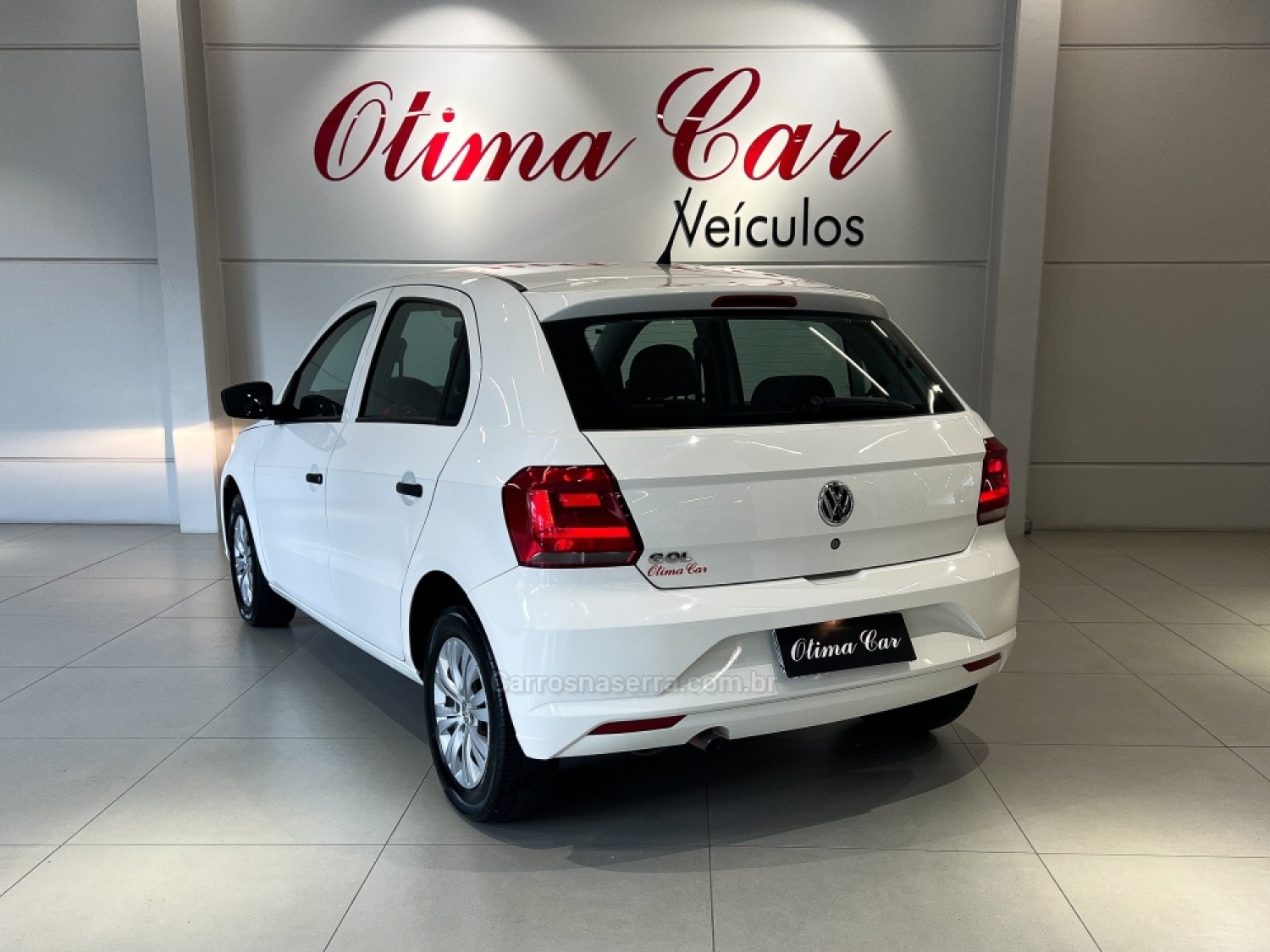 VOLKSWAGEN - GOL - 2017/2018 - Branca - R$ 44.990,00