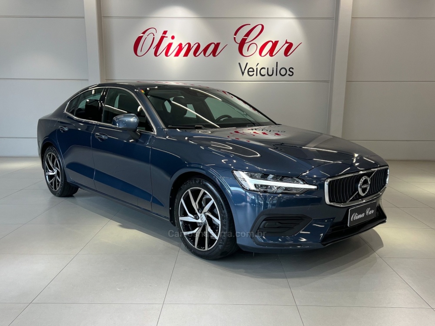 VOLVO - S60 - 2019/2020 - Azul - R$ 147.990,00