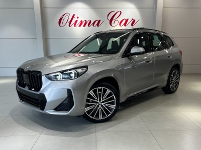 BMW - X1 - 2024/2025 - Prata - R$ 369.990,00