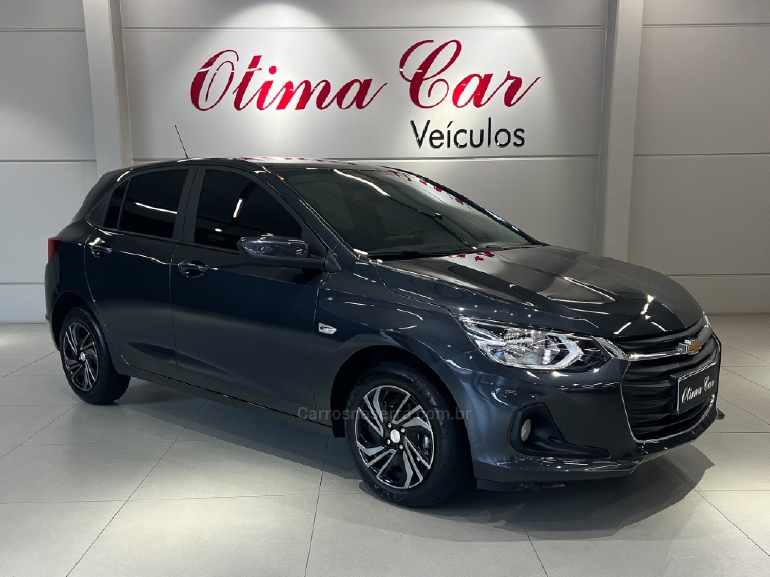 CHEVROLET - ONIX - 2024/2024 - Cinza - R$ 96.990,00