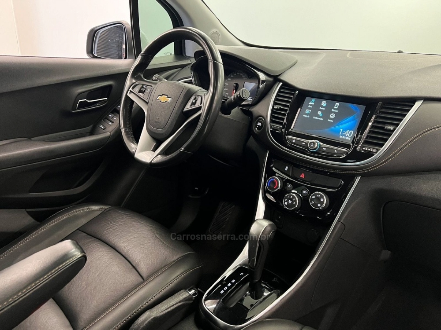 CHEVROLET - TRACKER - 2018/2018 - Branca - R$ 95.990,00