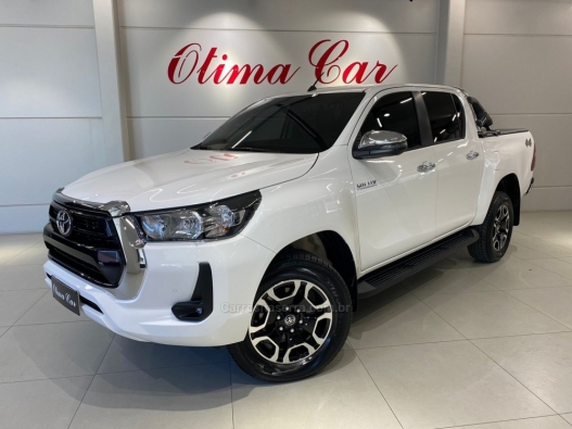 TOYOTA - HILUX - 2025/2025 - Branca - R$ 294.990,00