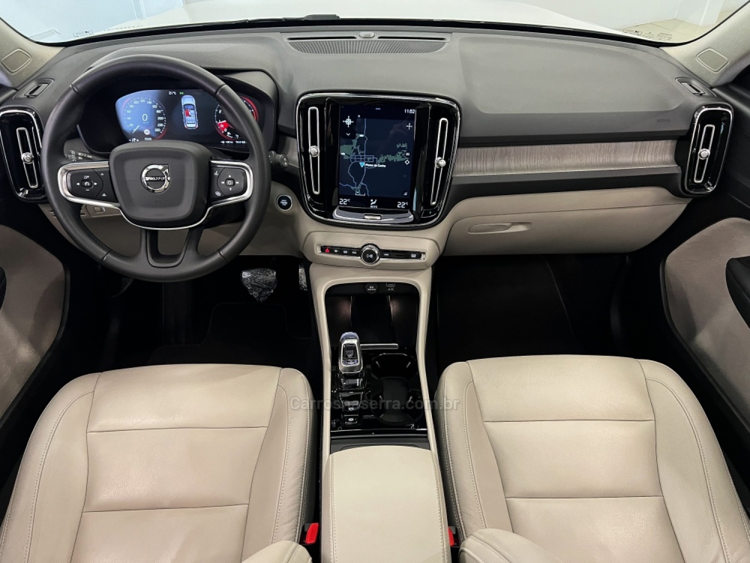 VOLVO - XC 40 - 2020/2020 - Branca - R$ 187.990,00