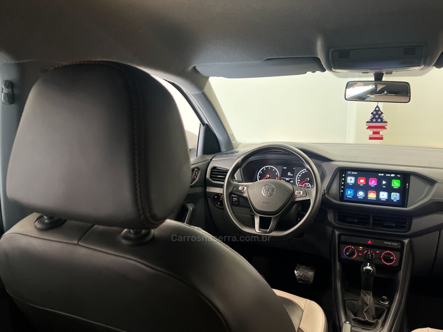 VOLKSWAGEN - T-CROSS - 2021/2022 - Branca - R$ 99.990,00