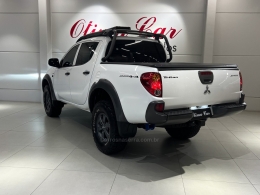 MITSUBISHI - L200 SAVANA - 2016/2017 - Branca - R$ 169.900,00