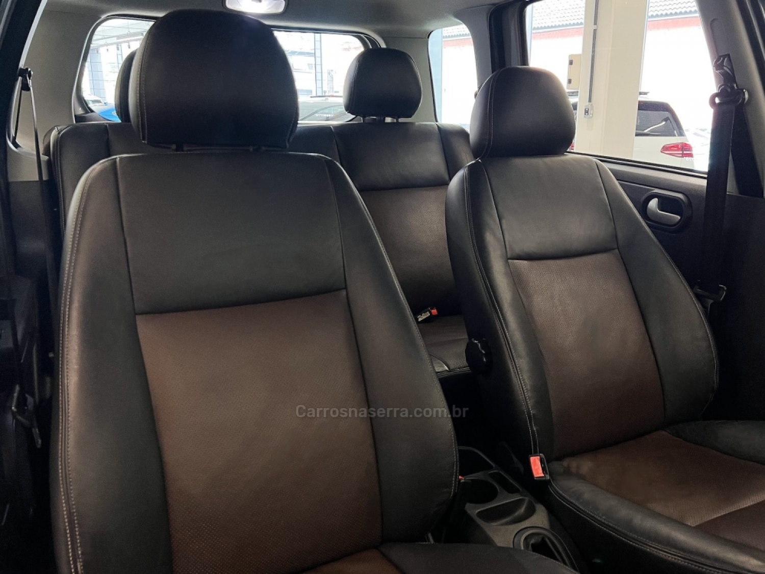 FORD - ECOSPORT - 2011/2012 - Prata - R$ 47.990,00