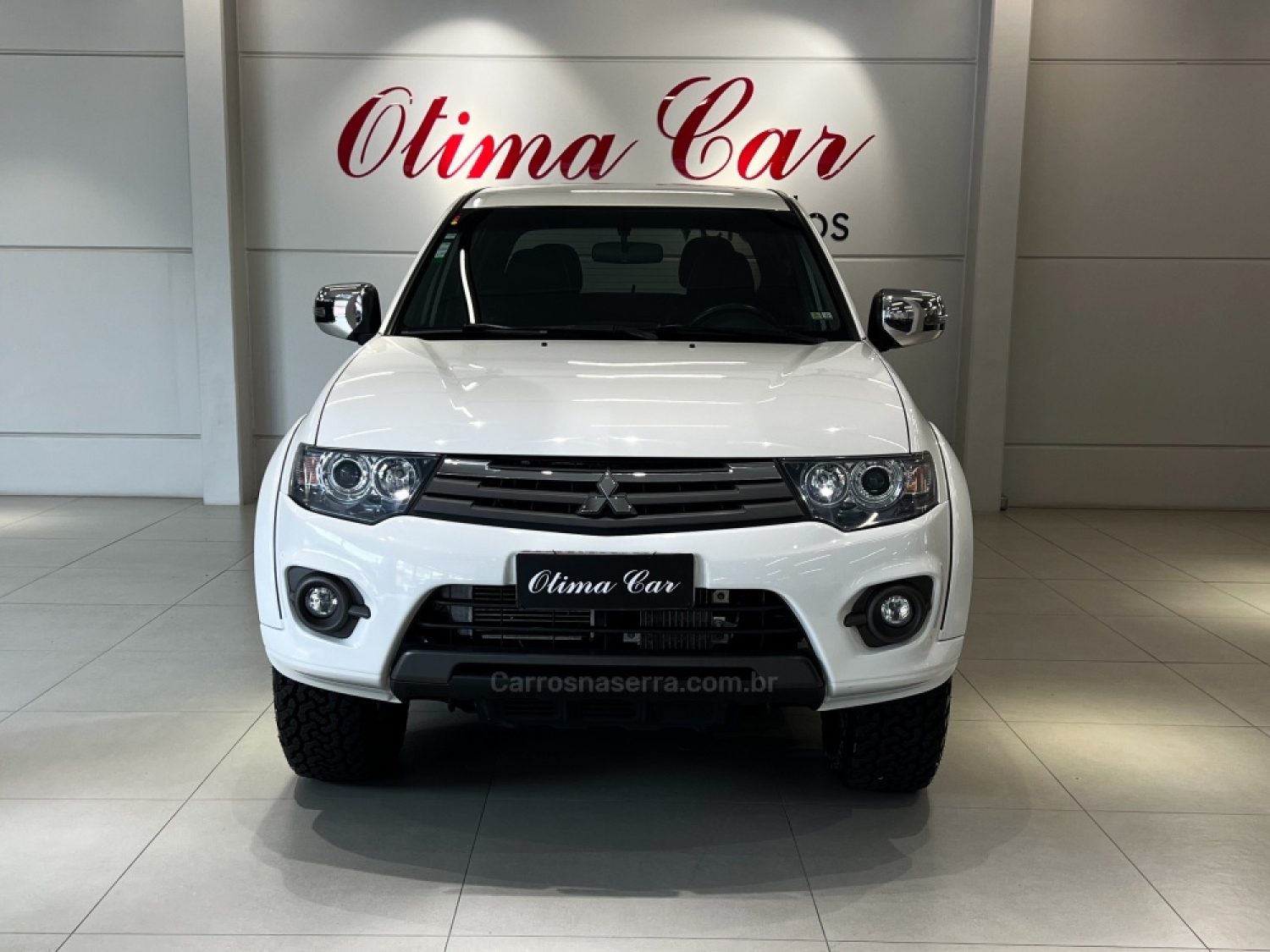 MITSUBISHI - L200 TRITON - 2015/2015 - Branca - R$ 147.990,00