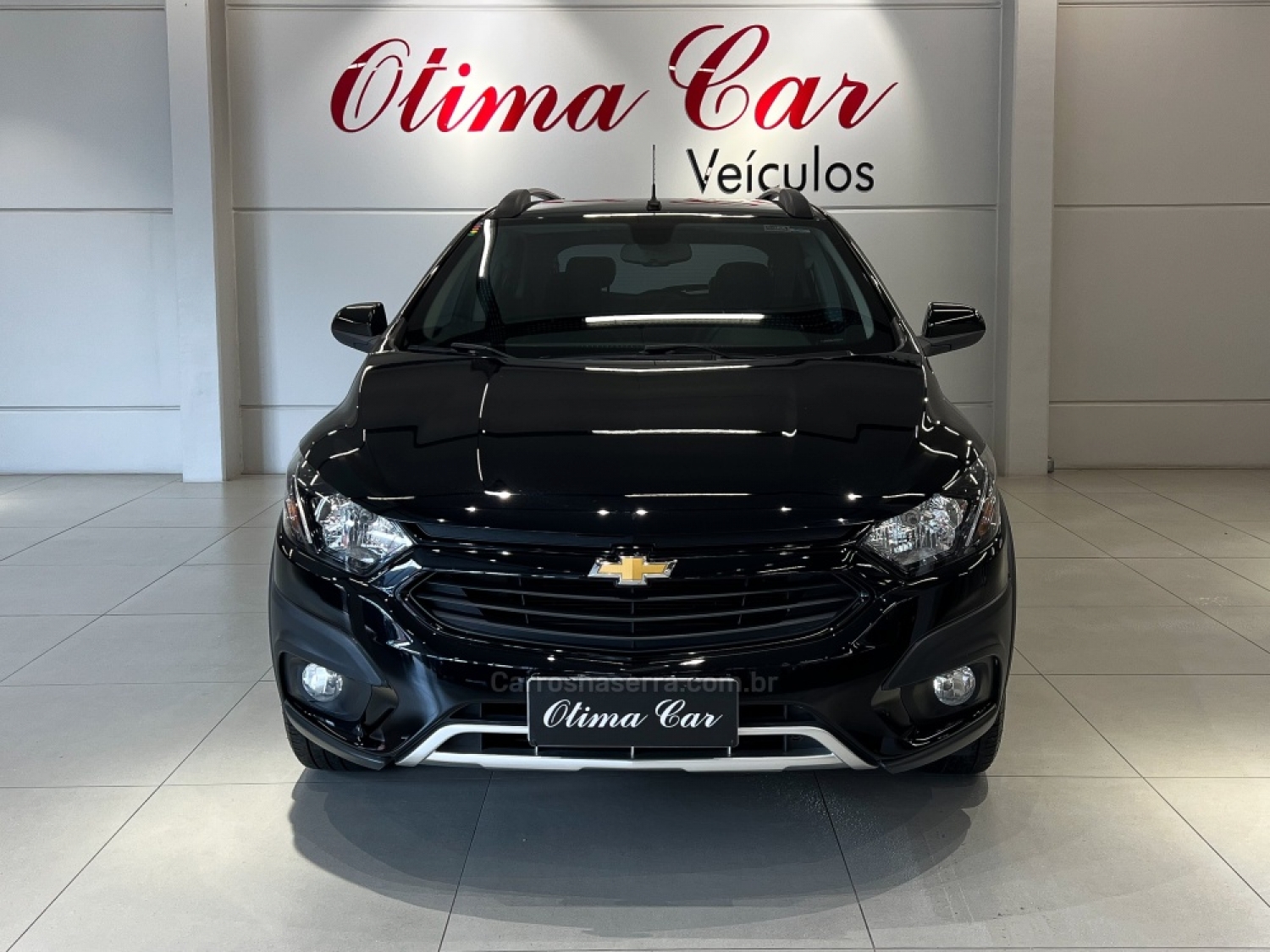 CHEVROLET - ONIX - 2017/2018 - Preta - R$ 75.990,00