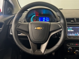 CHEVROLET - ONIX - 2015/2015 - Vermelha - R$ 57.990,00