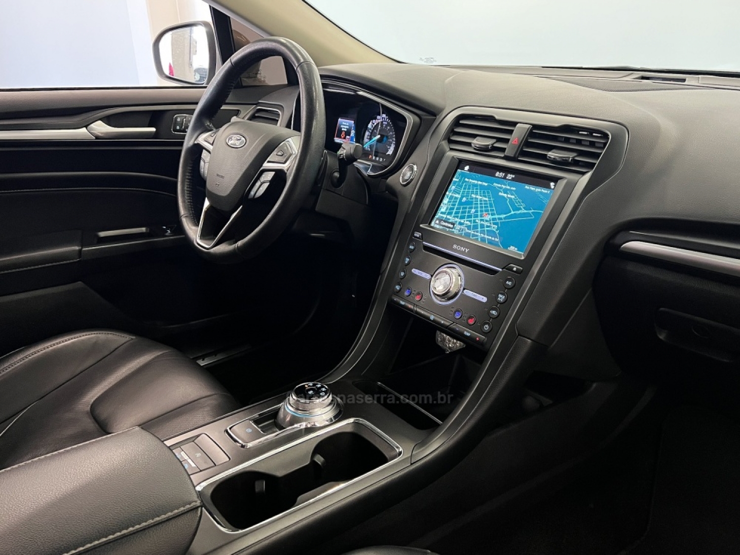 FORD - FUSION - 2018/2018 - Prata - R$ 109.990,00