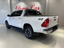 TOYOTA - HILUX - 2025/2025 - Branca - R$ 294.990,00