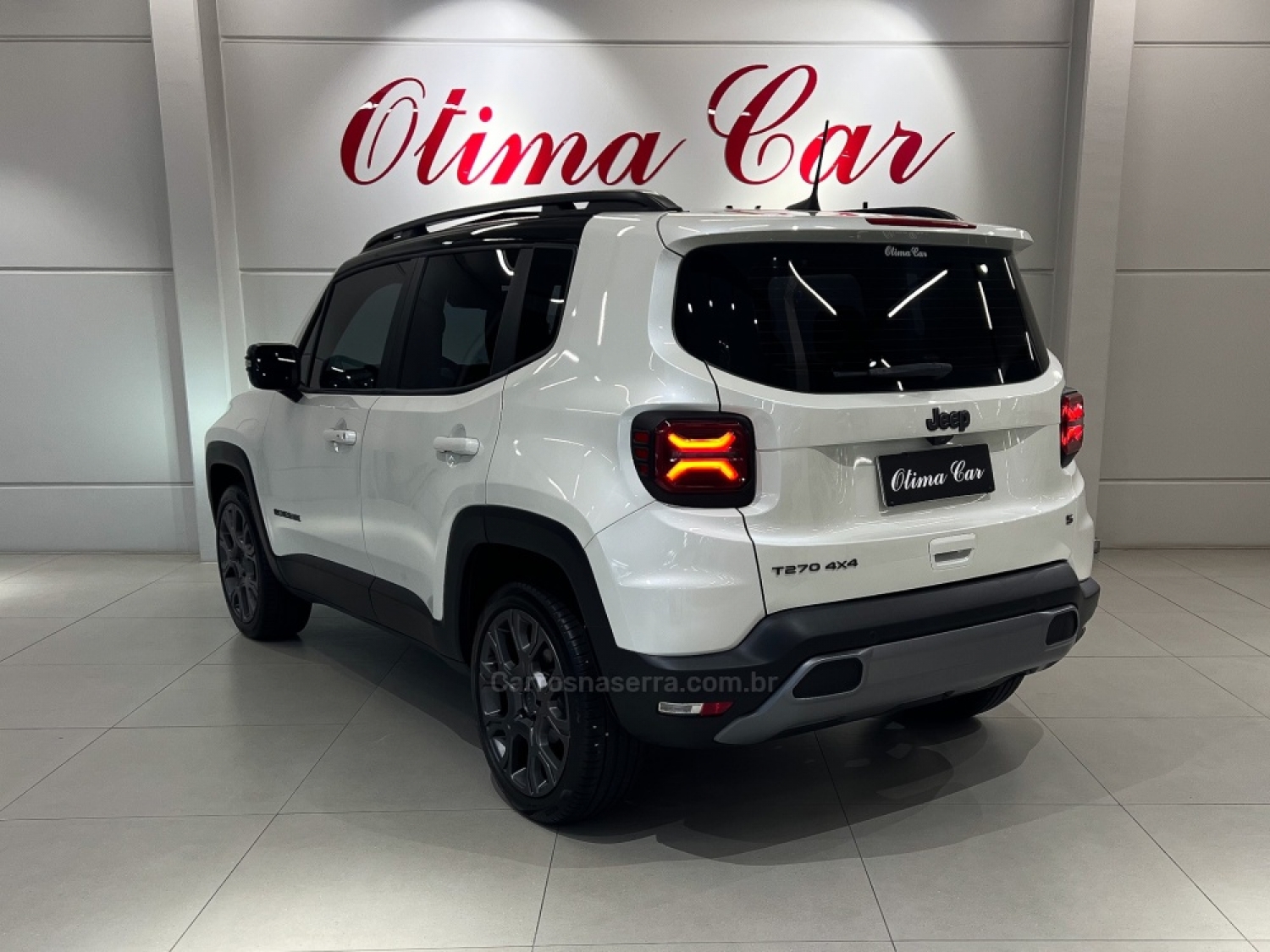 JEEP - RENEGADE - 2022/2023 - Branca - R$ 139.990,00