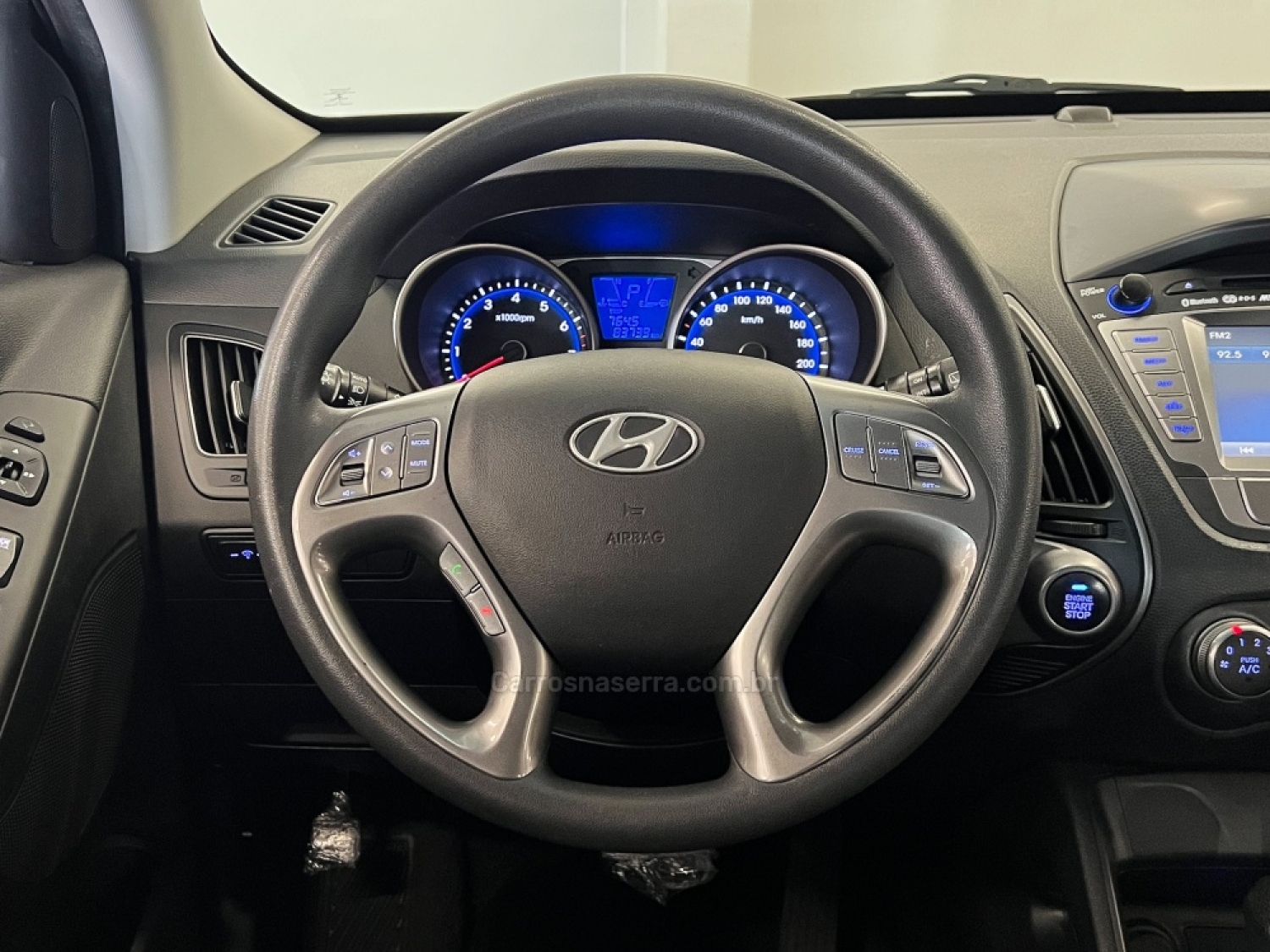 HYUNDAI - IX35 - 2017/2018 - Preta - R$ 89.990,00