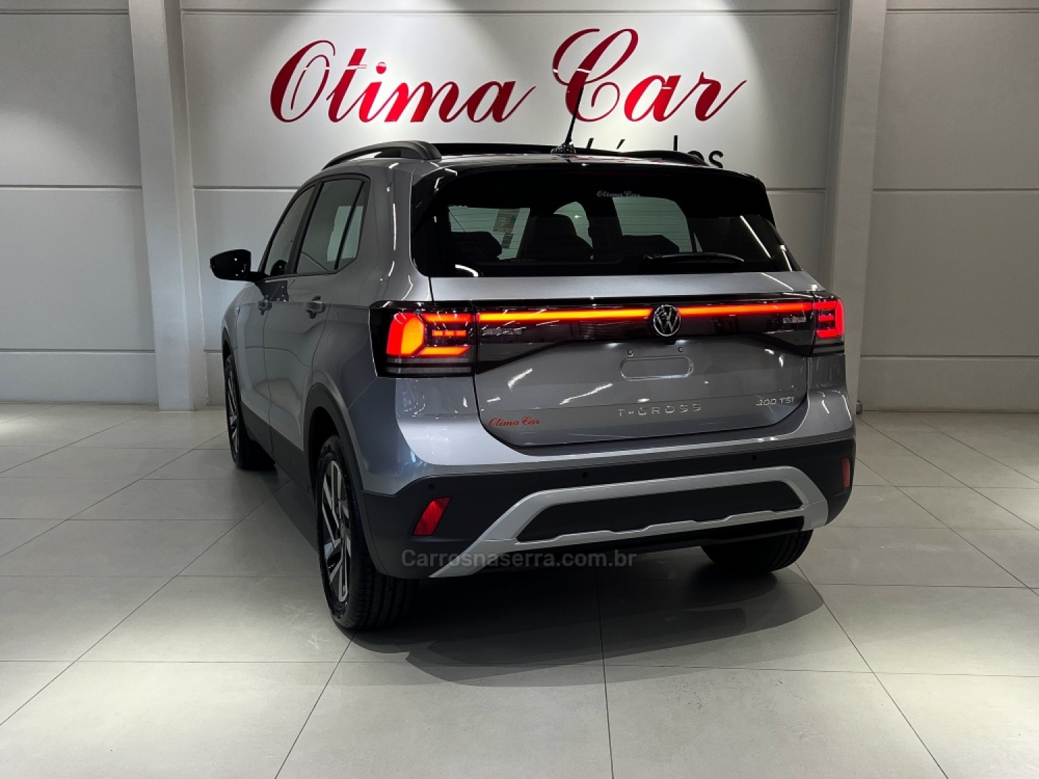 VOLKSWAGEN - T-CROSS - 2024/2025 - Prata - R$ 179.990,00