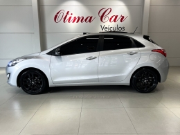 HYUNDAI - I30 - 2015/2016 - Prata - R$ 85.900,00