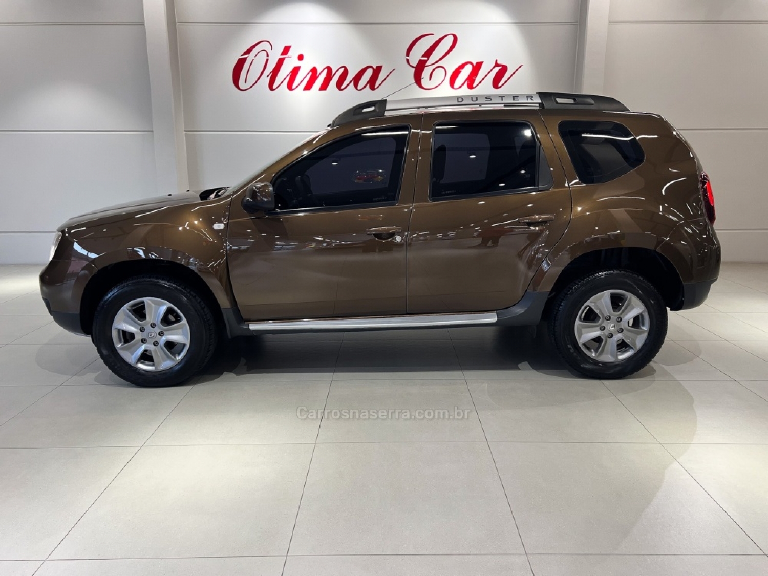 RENAULT - DUSTER - 2017/2017 - Marrom - R$ 79.900,00