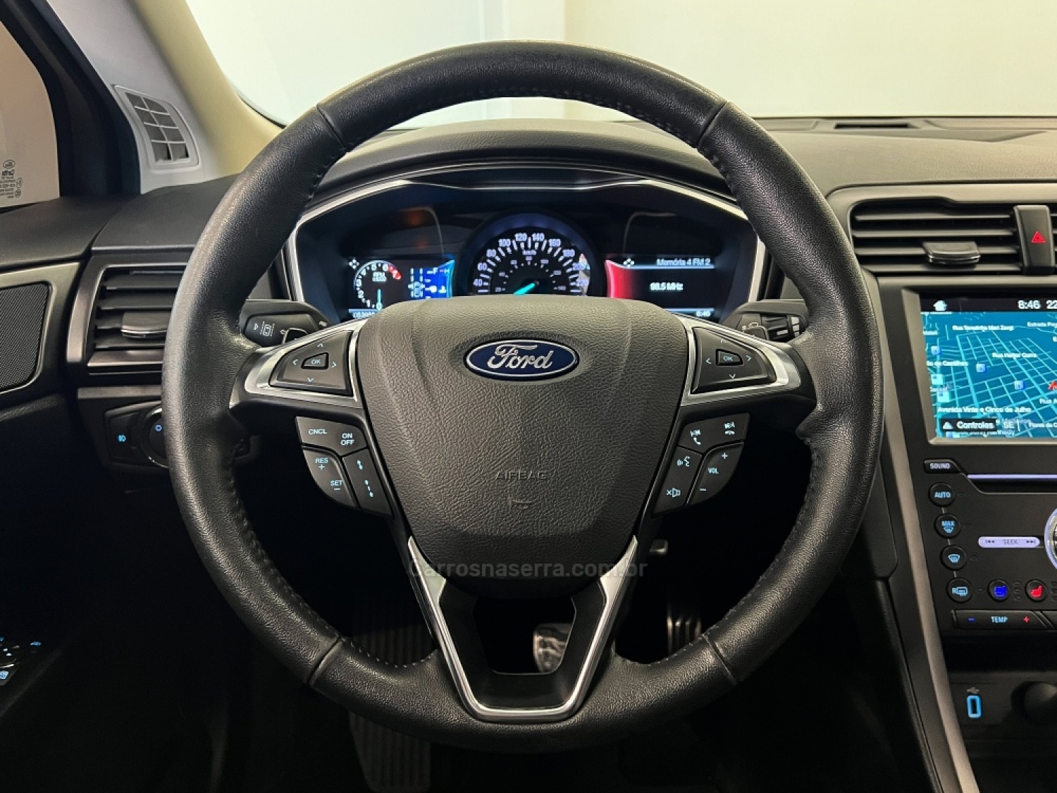 FORD - FUSION - 2018/2018 - Prata - R$ 109.990,00