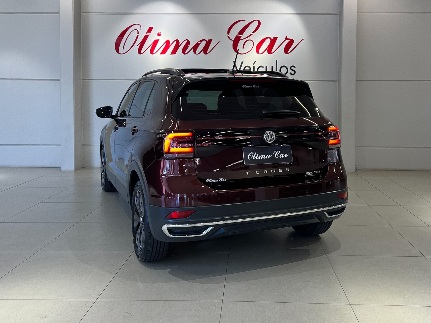 VOLKSWAGEN - T-CROSS - 2019/2020 - Vermelha - R$ 109.990,00