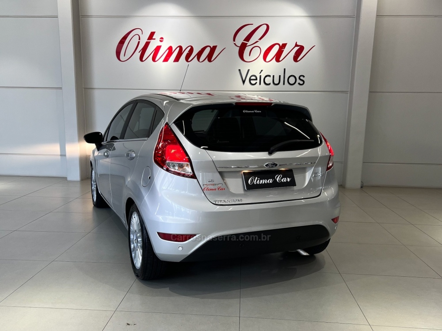 FORD - FIESTA - 2015/2015 - Prata - R$ 56.990,00