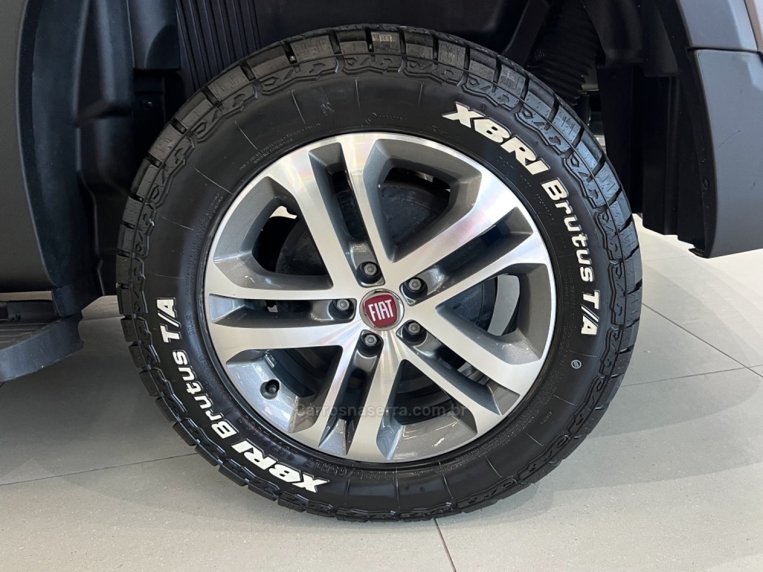 FIAT - TORO - 2019/2019 - Cinza - R$ 115.990,00