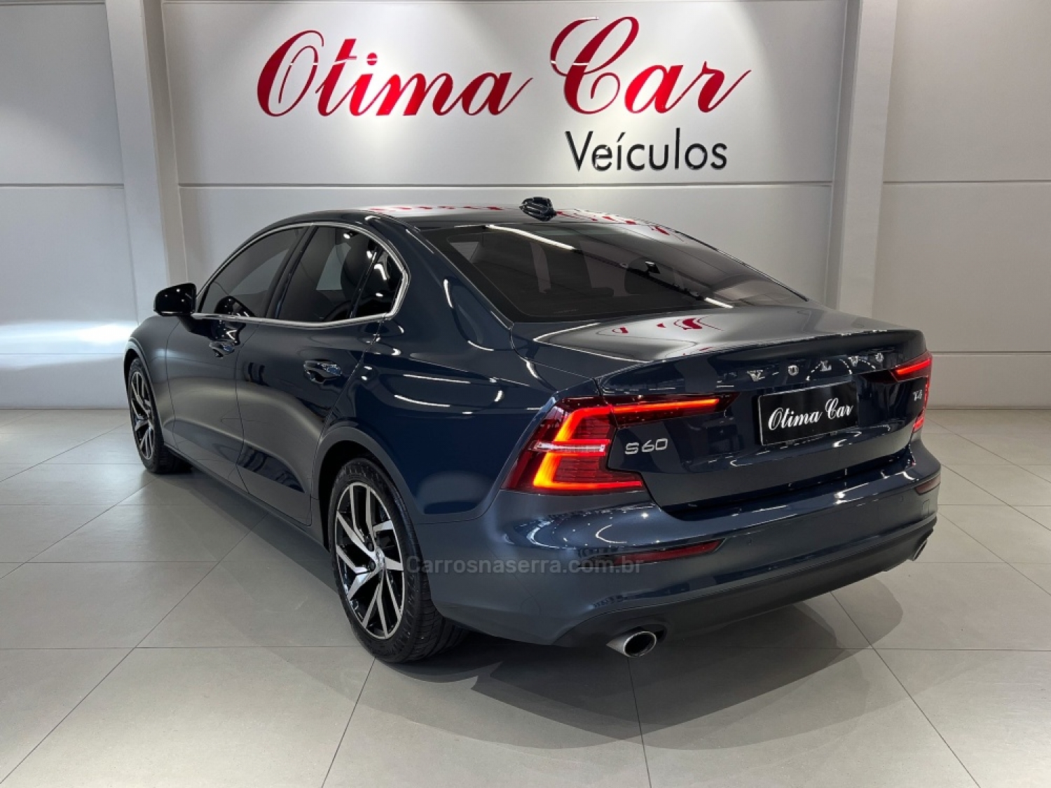 VOLVO - S60 - 2019/2020 - Azul - R$ 149.990,00