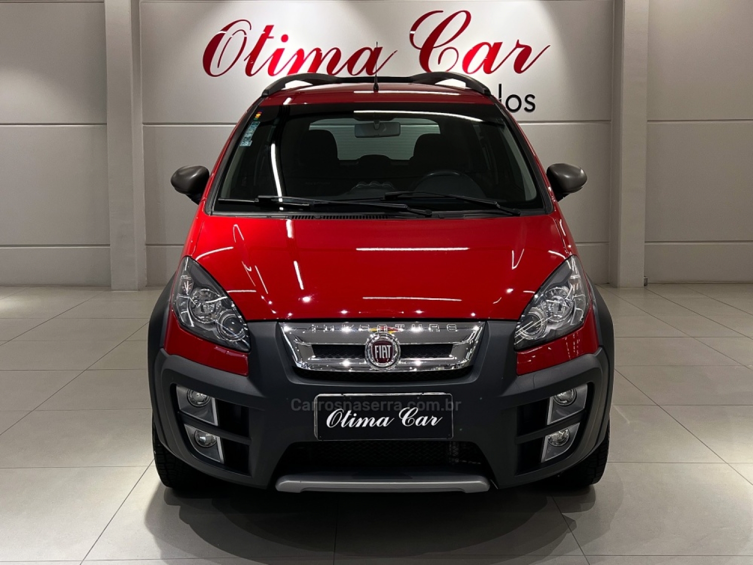 FIAT - IDEA - 2011/2012 - Vermelha - R$ 38.990,00