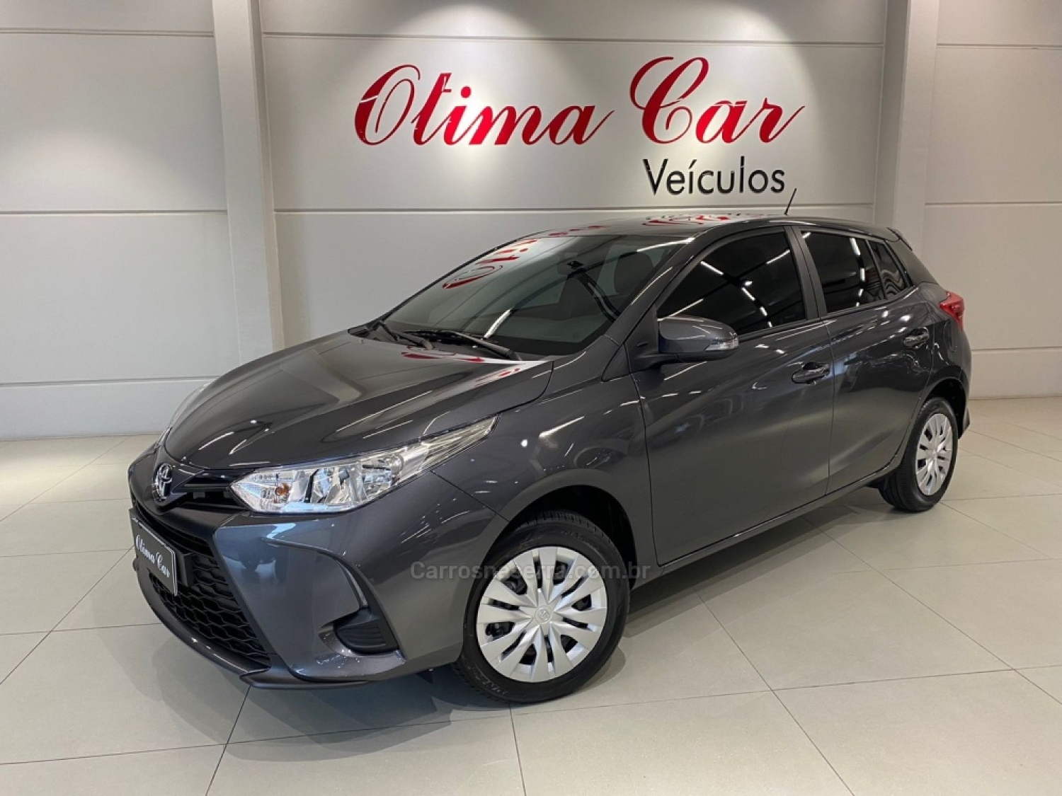 TOYOTA - YARIS - 2024/2025 - Cinza - R$ 101.900,00