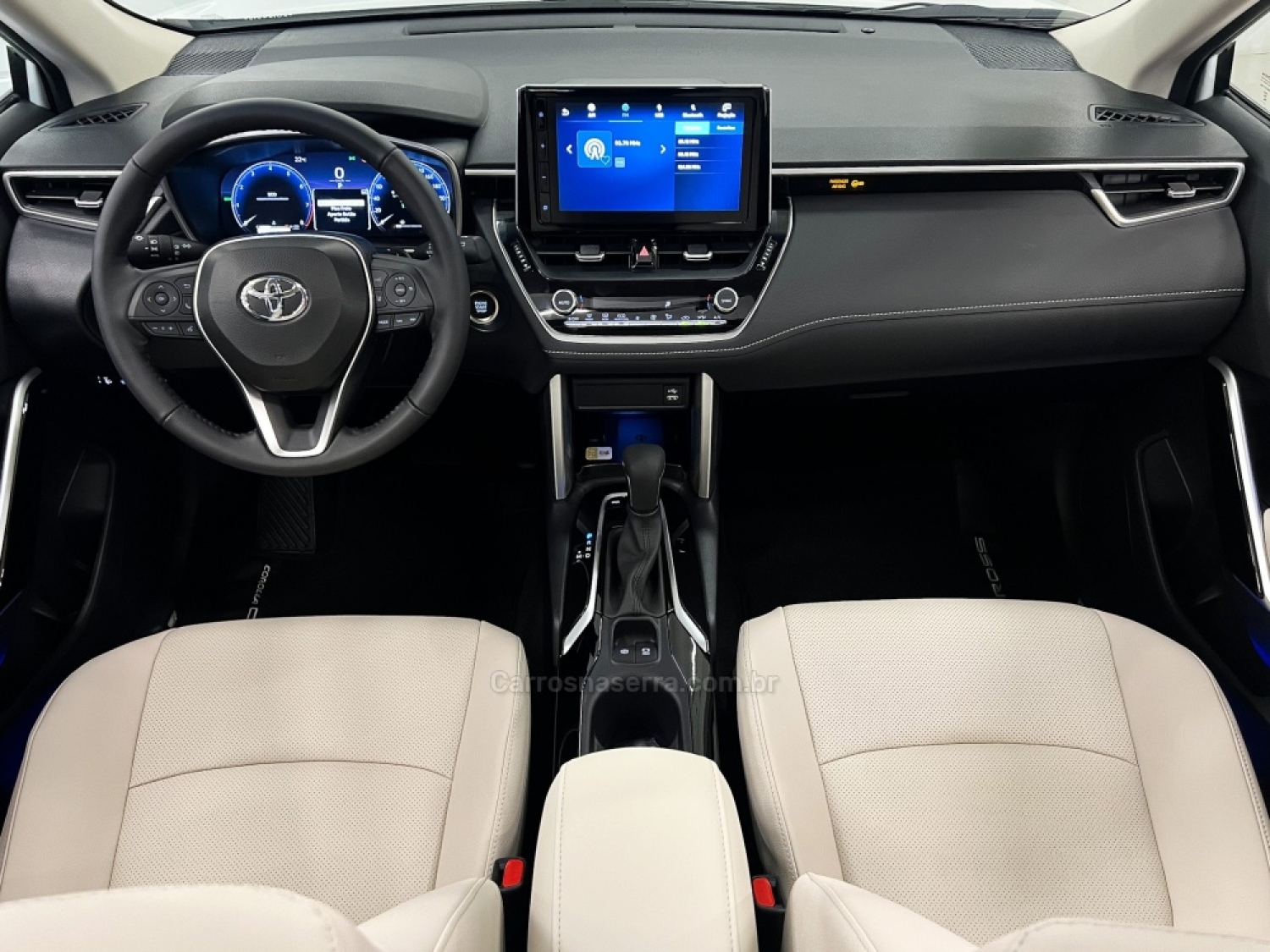 TOYOTA - COROLLA - 2024/2025 - Branca - R$ 204.990,00