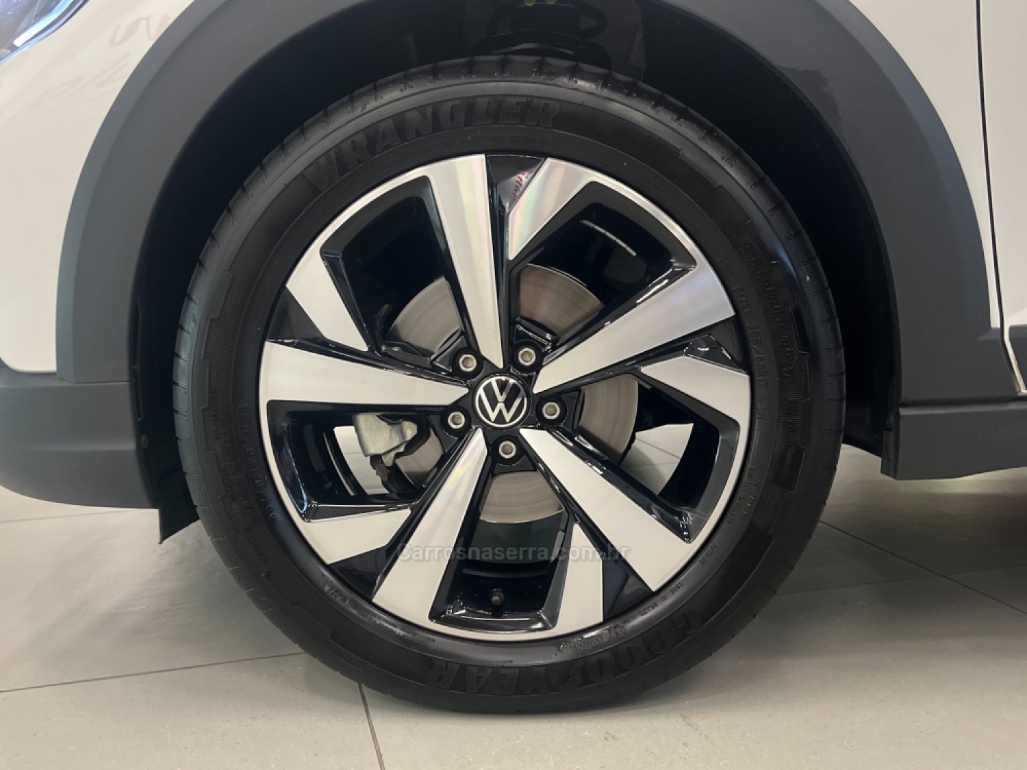 VOLKSWAGEN - NIVUS - 2024/2024 - Branca - R$ 129.990,00