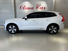 VOLVO - XC60 - 2022/2023 - Branca - R$ 319.990,00