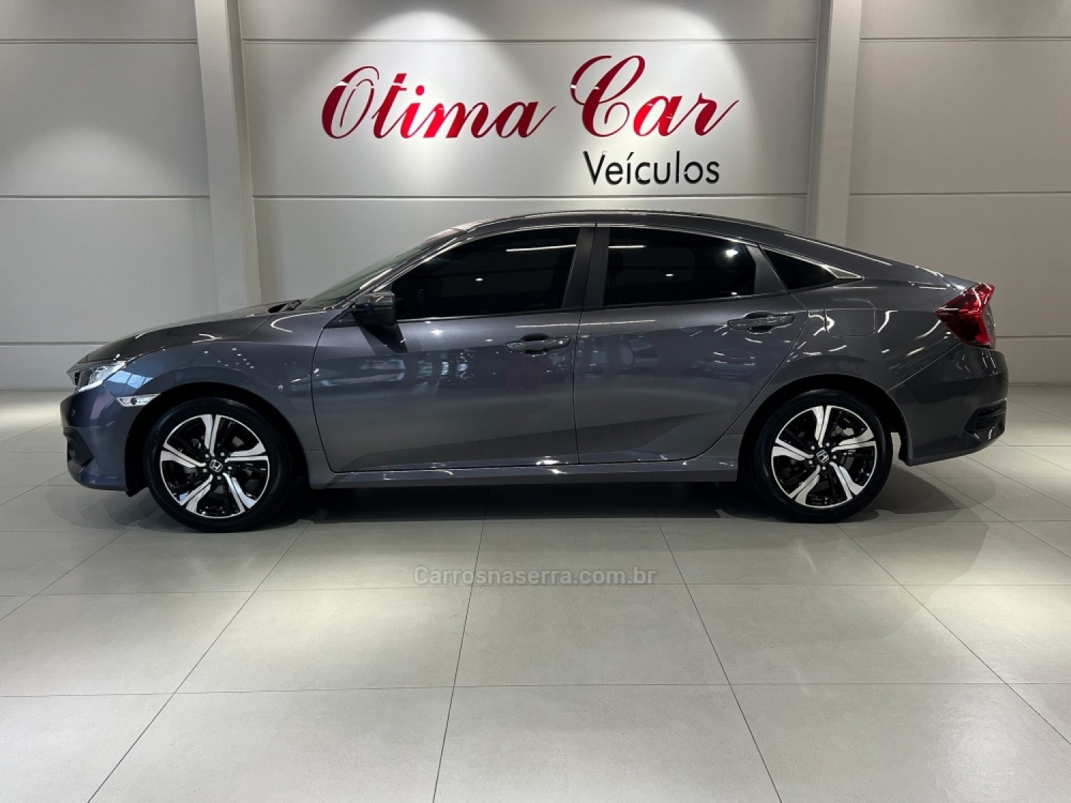 HONDA - CIVIC - 2019/2019 - Cinza - R$ 127.990,00