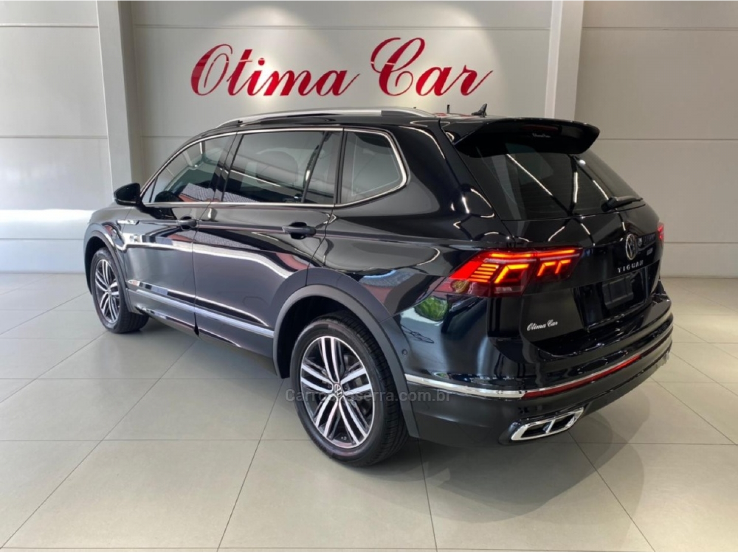 VOLKSWAGEN - TIGUAN - 2024/2024 - Preta - R$ 289.990,00