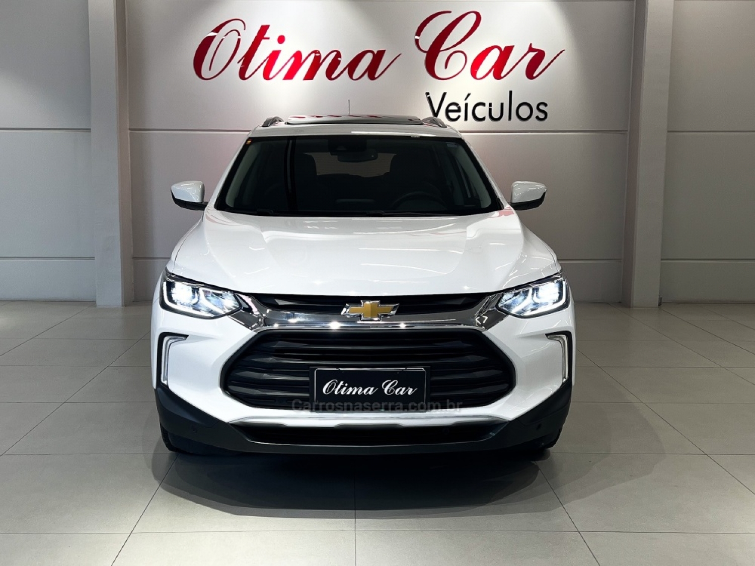 CHEVROLET - TRACKER - 2021/2022 - Branca - R$ 123.990,00