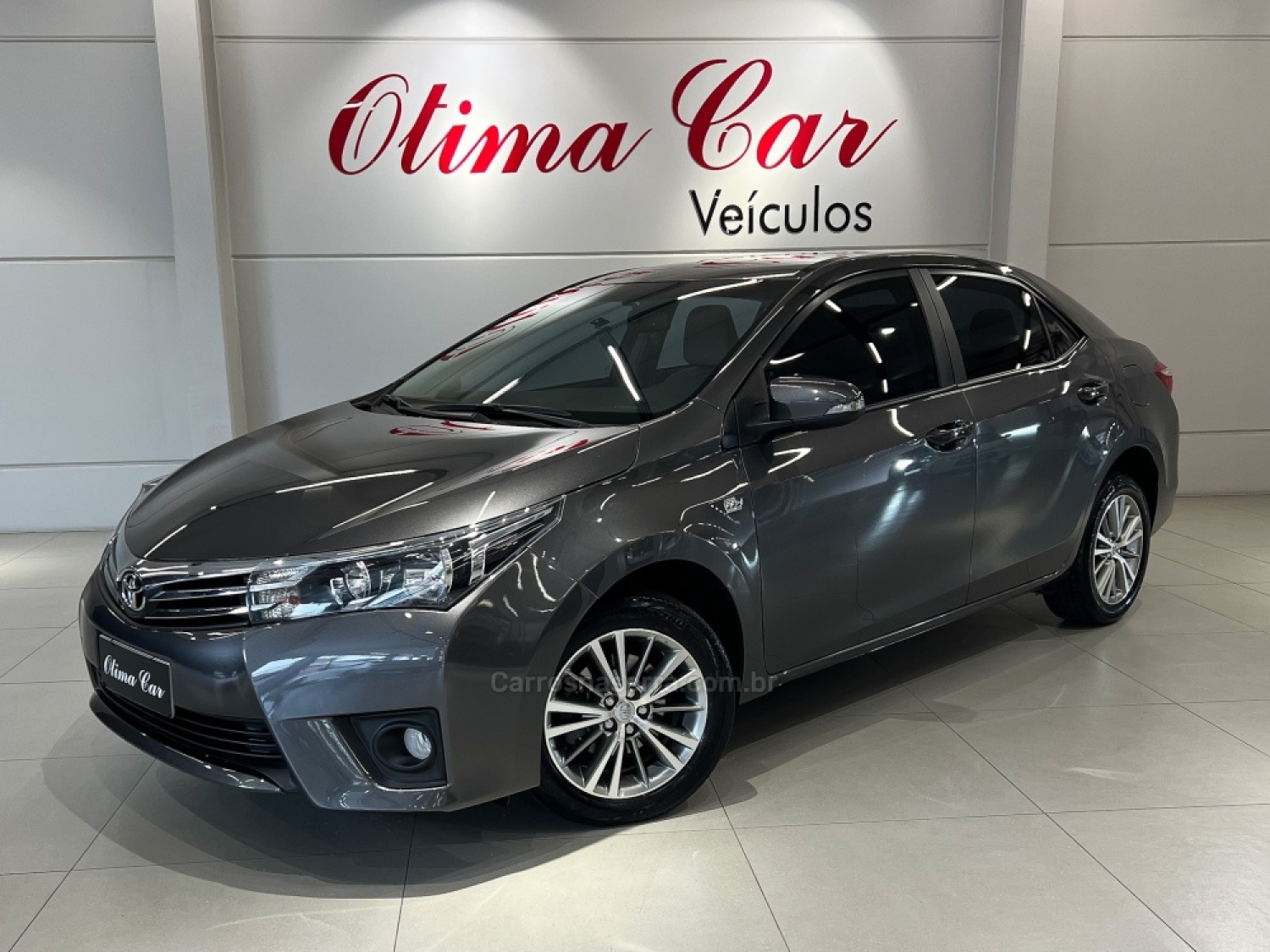 TOYOTA - COROLLA - 2015/2015 - Cinza - R$ 89.990,00