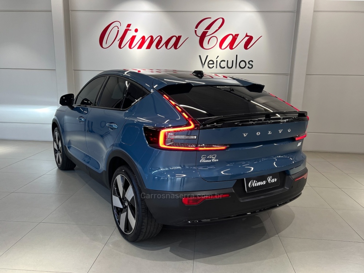 VOLVO - C40 - 2022/2023 - Azul - R$ 299.990,00