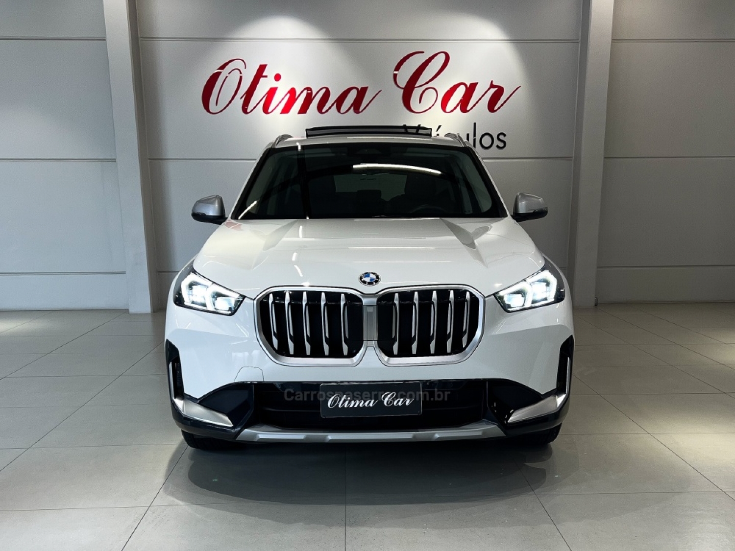 BMW - X1 - 2023/2024 - Branca - R$ 299.990,00