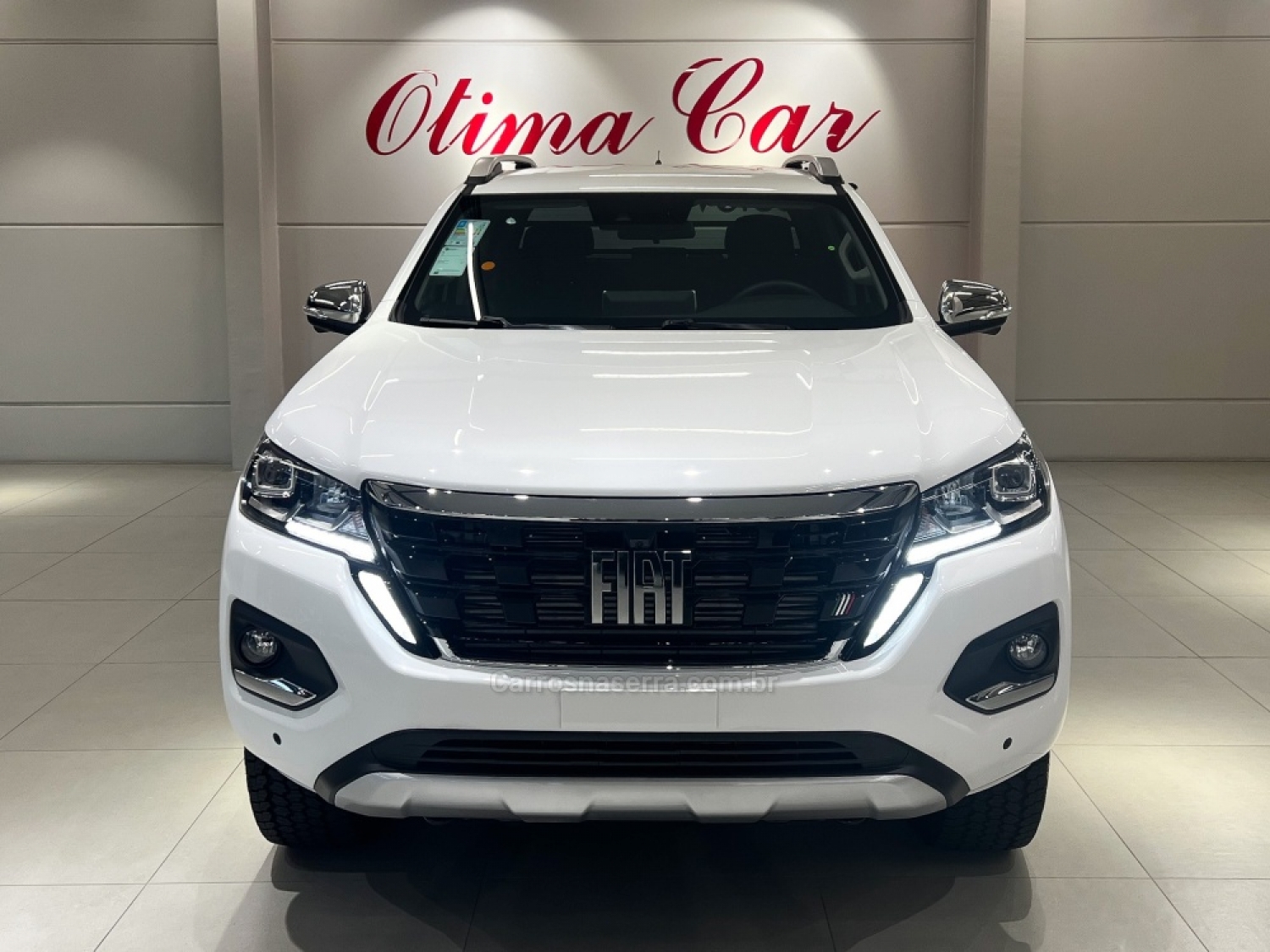 FIAT - TITANO - 2024/2025 - Branca - R$ 207.990,00