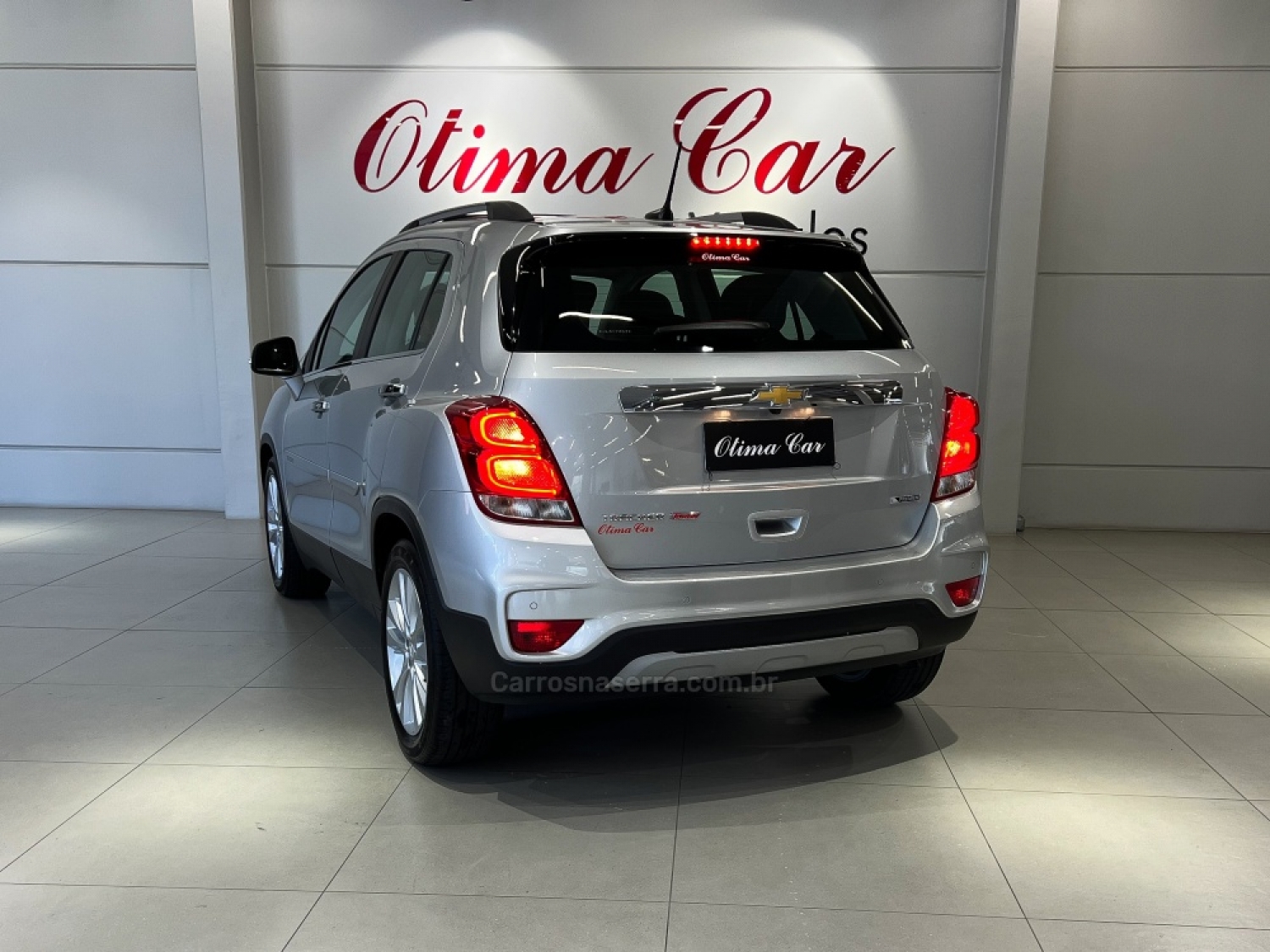 CHEVROLET - TRACKER - 2018/2018 - Prata - R$ 97.990,00