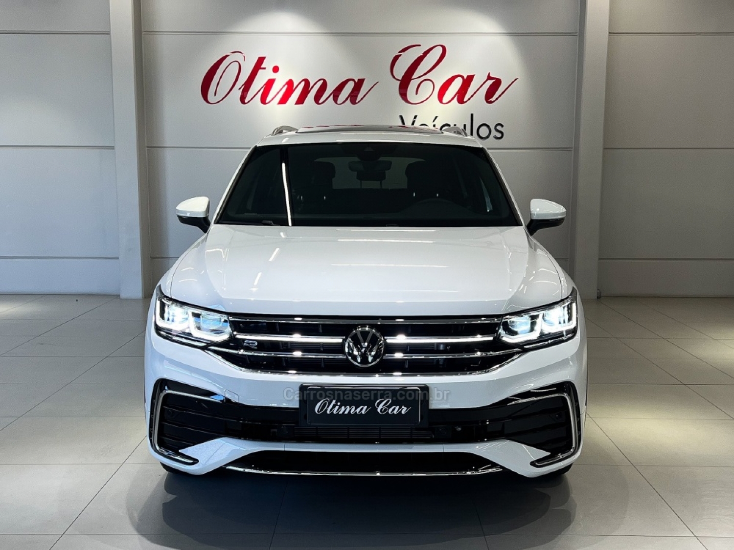 VOLKSWAGEN - TIGUAN - 2024/2024 - Branca - R$ 289.990,00