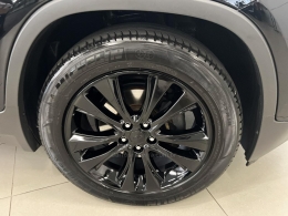 CHEVROLET - TRACKER - 2017/2018 - Preta - R$ 96.990,00