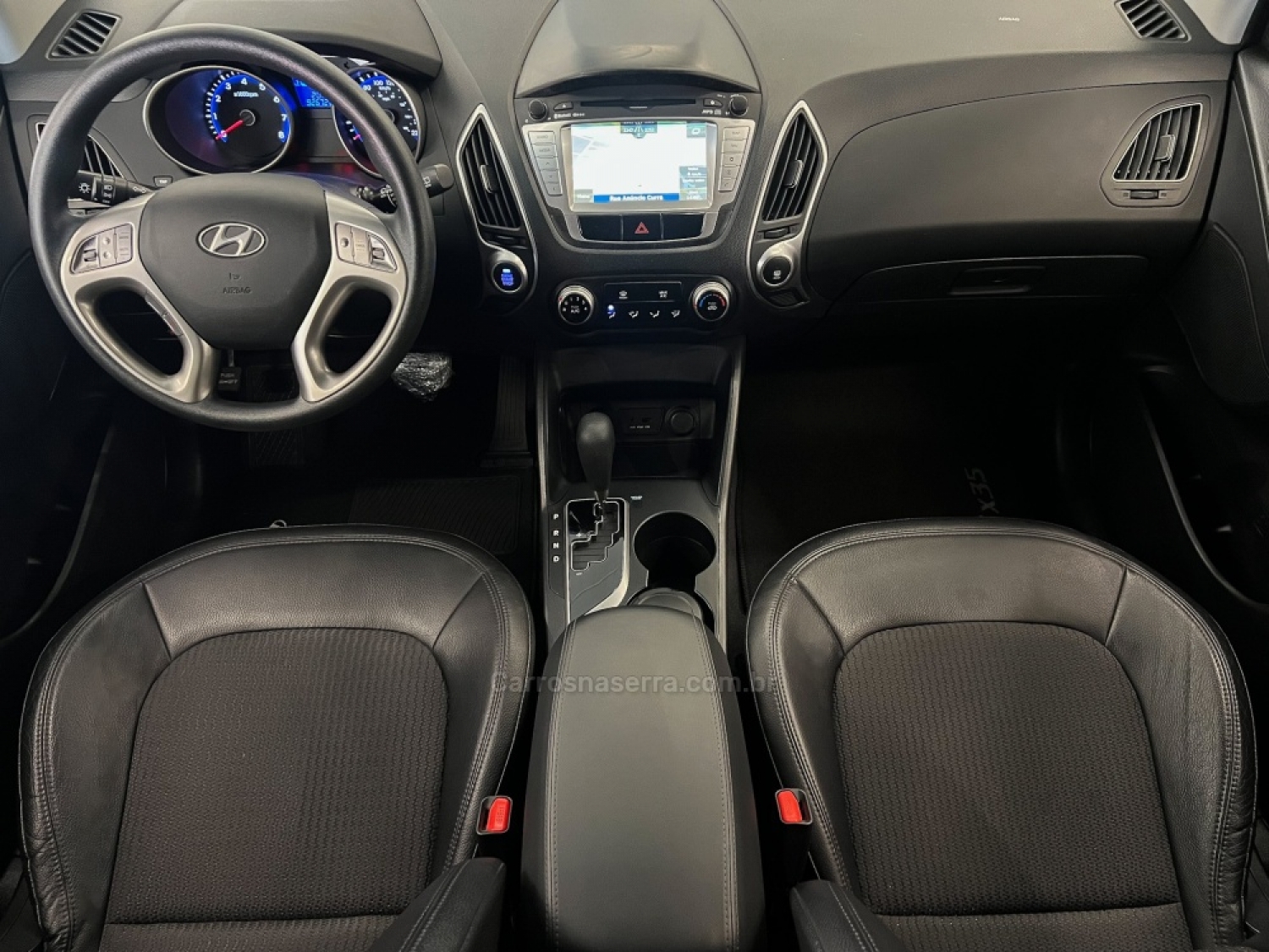 HYUNDAI - IX35 - 2014/2015 - Preta - R$ 79.990,00