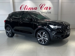 VOLVO - XC 40 - 2021/2021 - Preta - R$ 239.990,00