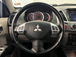 MITSUBISHI - L200 TRITON - 2015/2015 - Branca - R$ 147.990,00