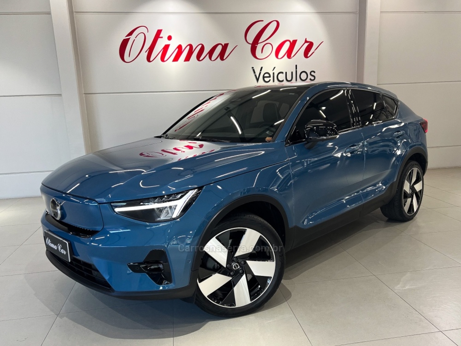 VOLVO - C40 - 2022/2023 - Azul - R$ 299.990,00