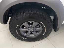 MITSUBISHI - L200 SAVANA - 2016/2017 - Branca - R$ 169.900,00